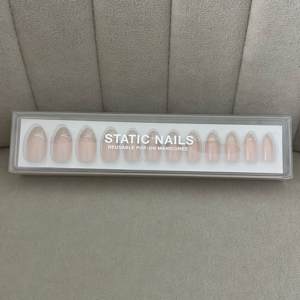 Static Nails Reusable Pop-On Manicures